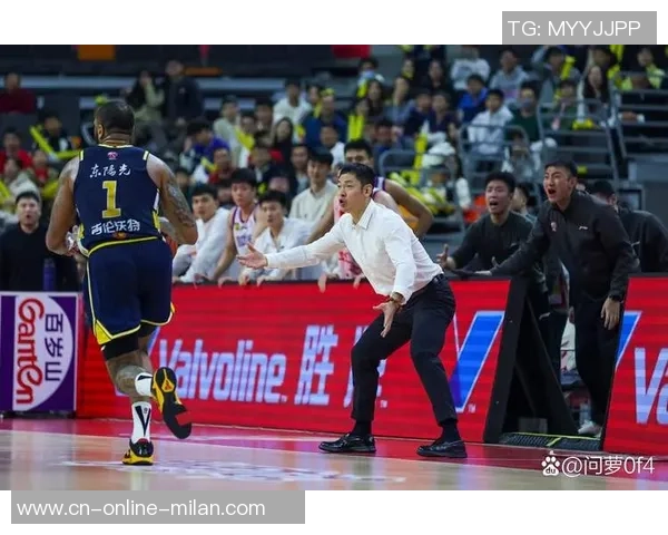 CBA联赛12月2日青岛队对阵北控队全场精彩回顾与赛况分析